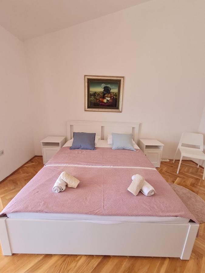 Apartments Apartmani Pintar Mimice Bagian luar foto