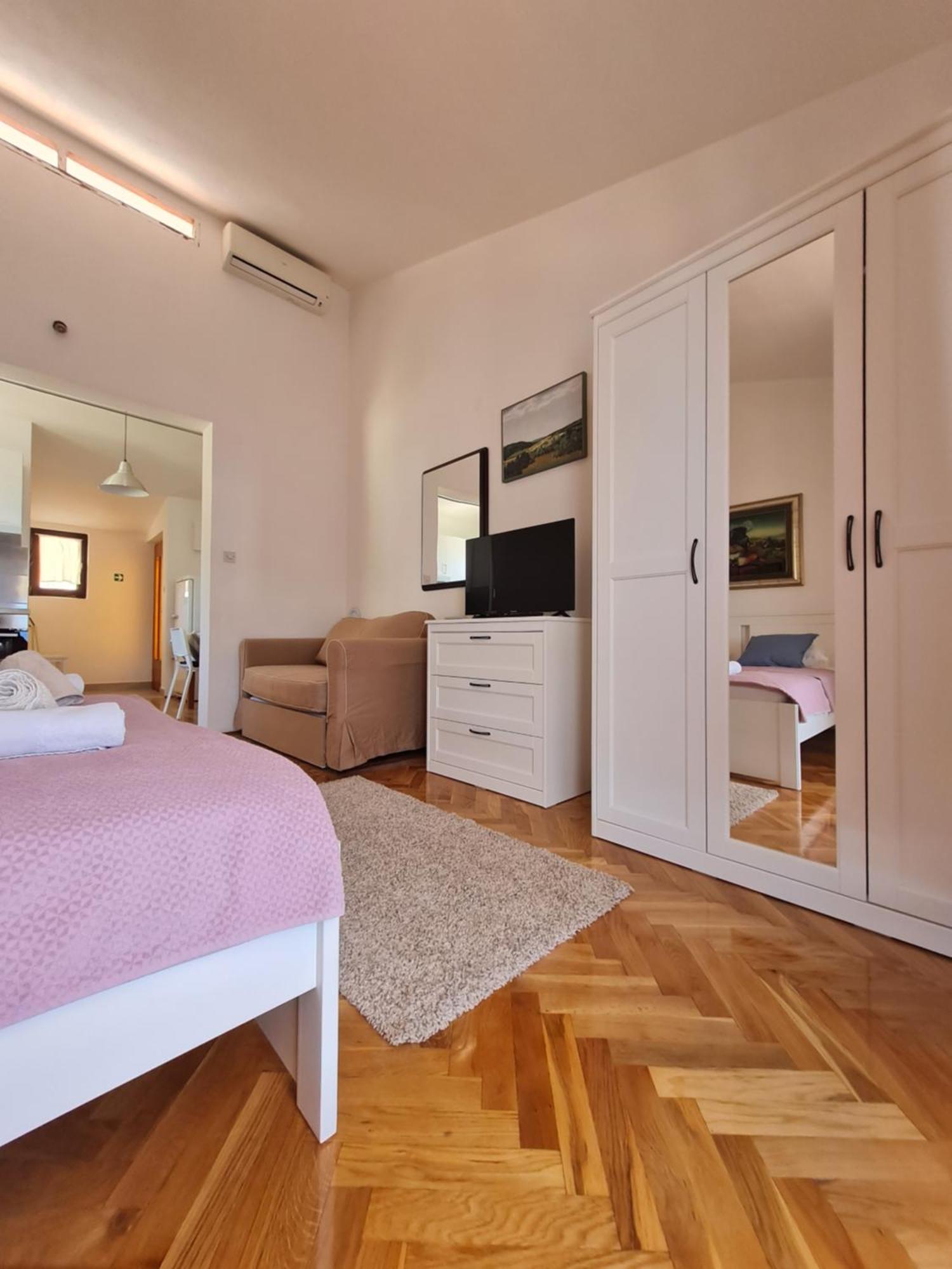 Apartments Apartmani Pintar Mimice Bagian luar foto