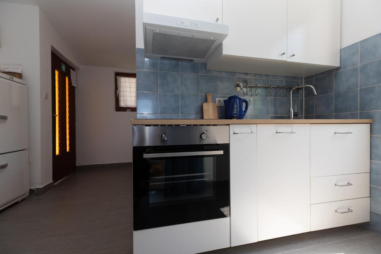 Apartments Apartmani Pintar Mimice Bagian luar foto